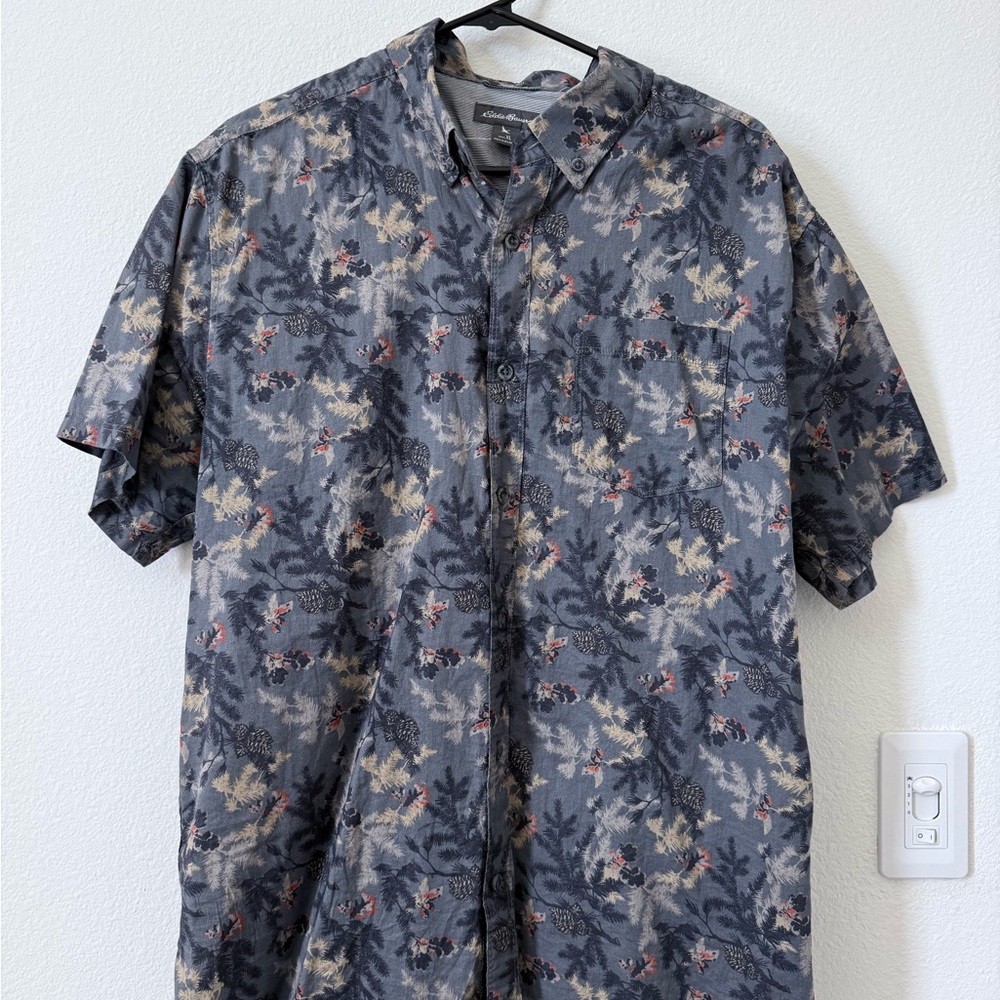Eddie Bauer Men's Blue and Gray Patterned Shirt